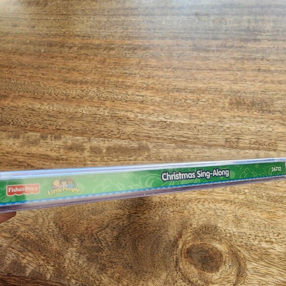 Vintage Fisher-Price Little People CD Christmas Sing-Along CD+DVD 2 Disc 2003 - Picture 2 of 3